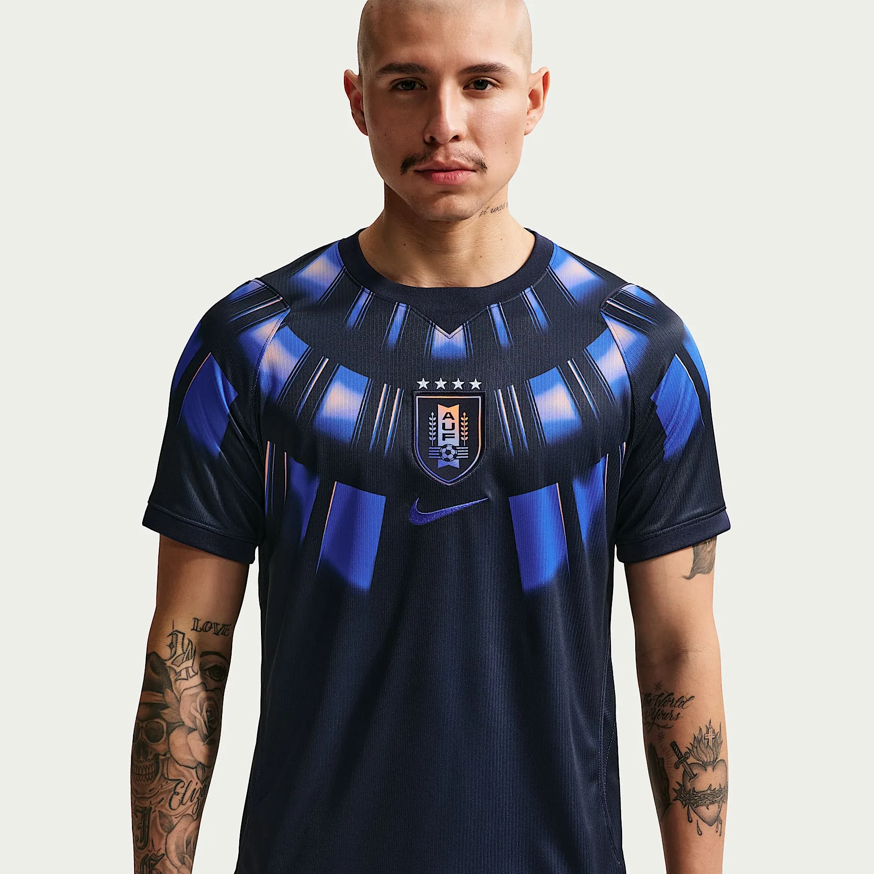 Uruguay deplasman forması